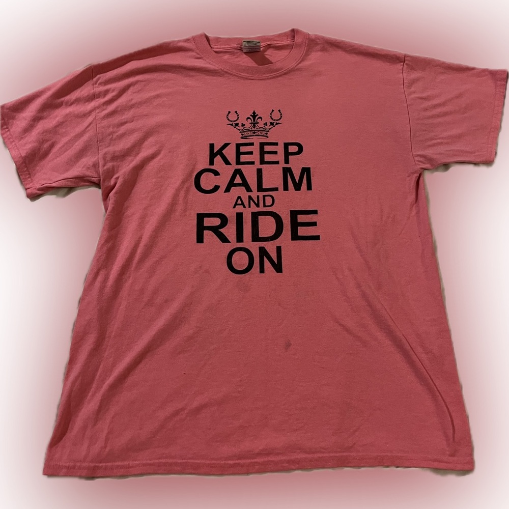 Unisex Pink Graphic T-Shirt Gildan L
